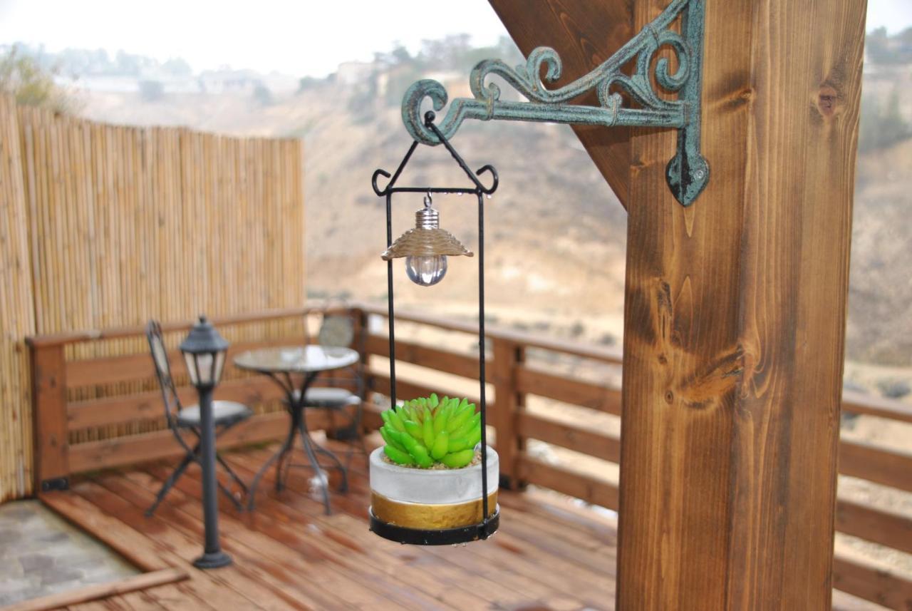 Marvin'S Place Arad Bagian luar foto