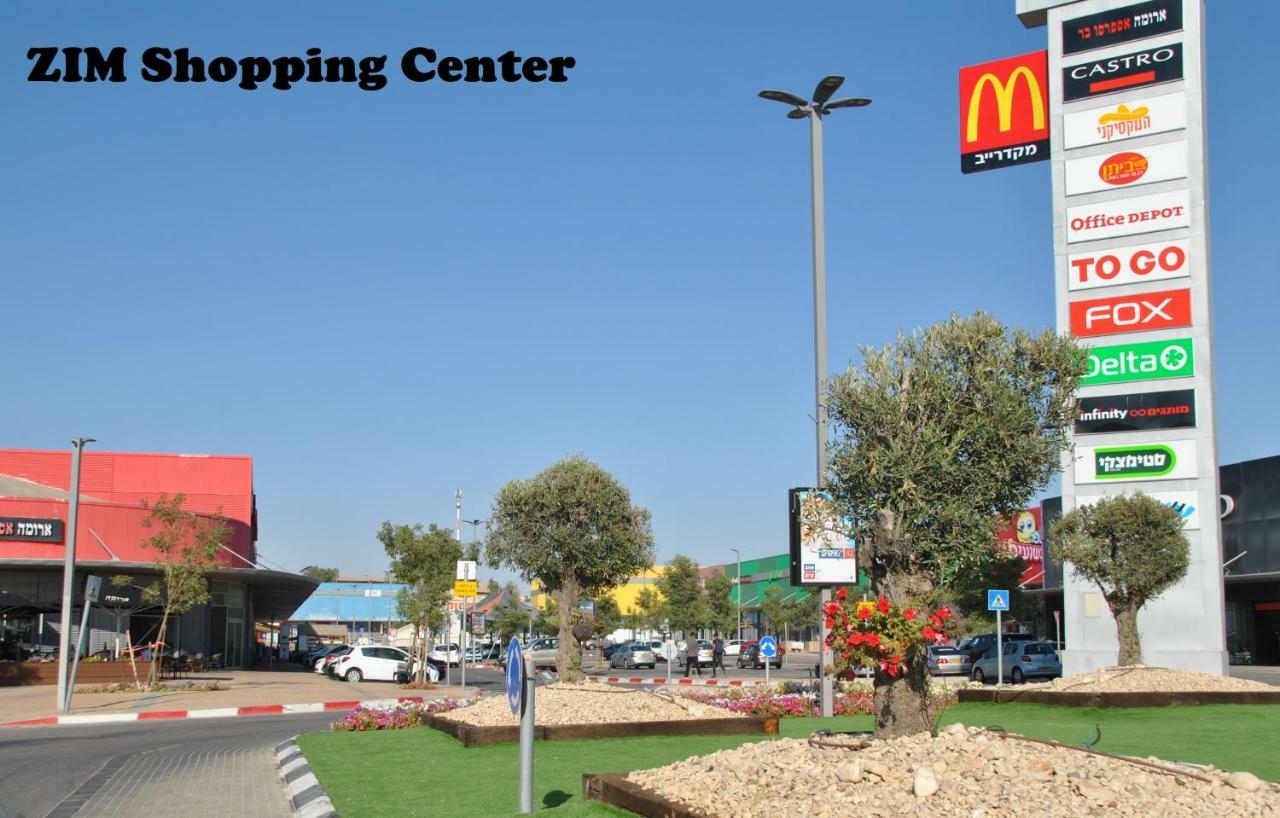 Marvin'S Place Arad Bagian luar foto